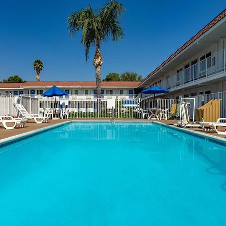 Motel 6-Sepulveda, Ca - Los Angeles - Van Nuys - North Hills מראה חיצוני תמונה