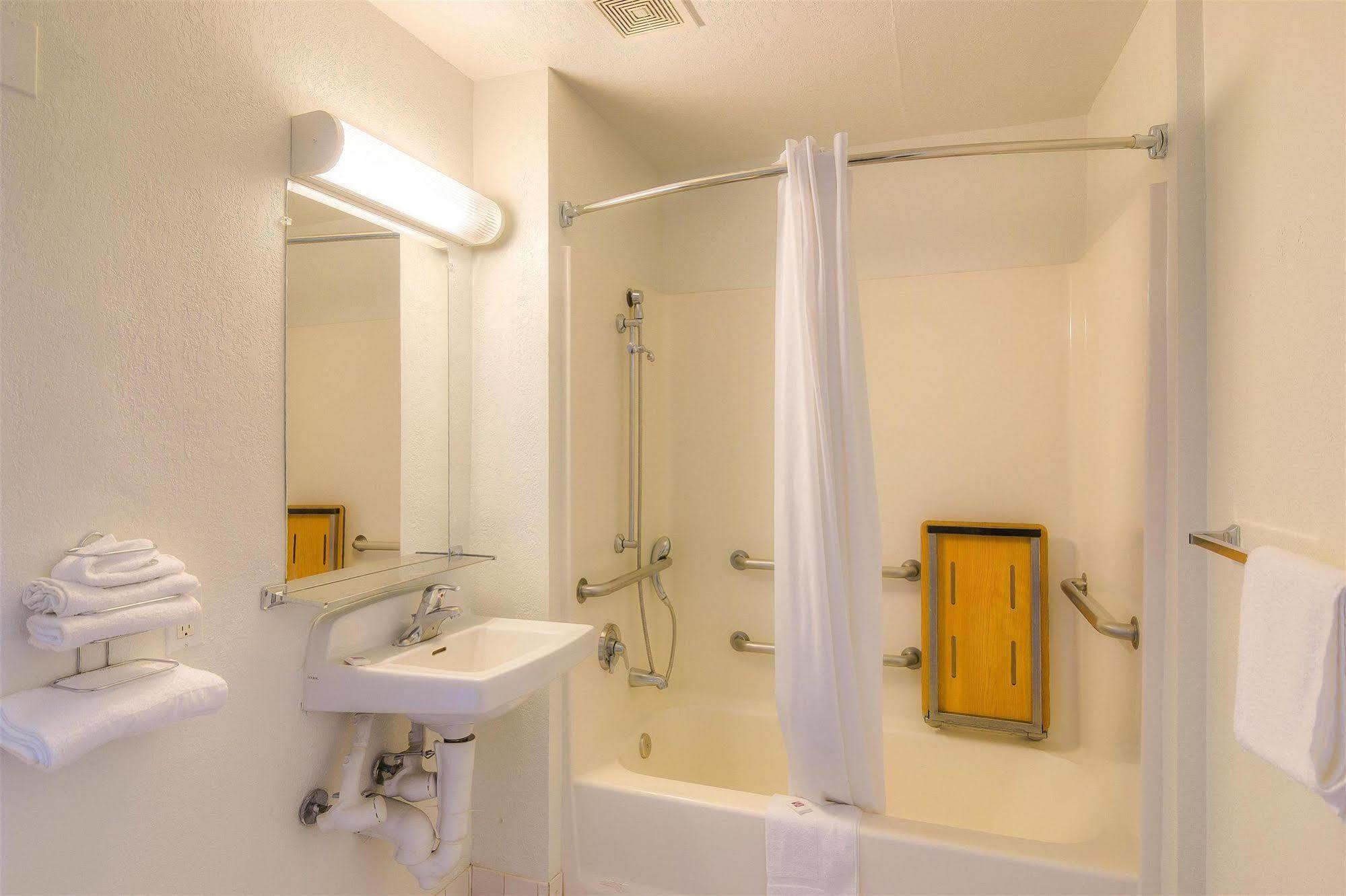 Motel 6-Sepulveda, Ca - Los Angeles - Van Nuys - North Hills מראה חיצוני תמונה
